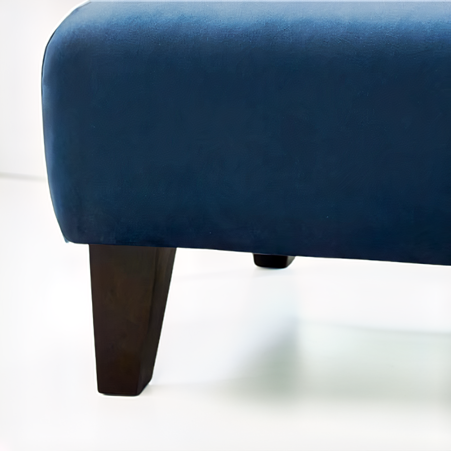 BAILEY BANQUETTE FOOTSTOOL DHF Furnishing