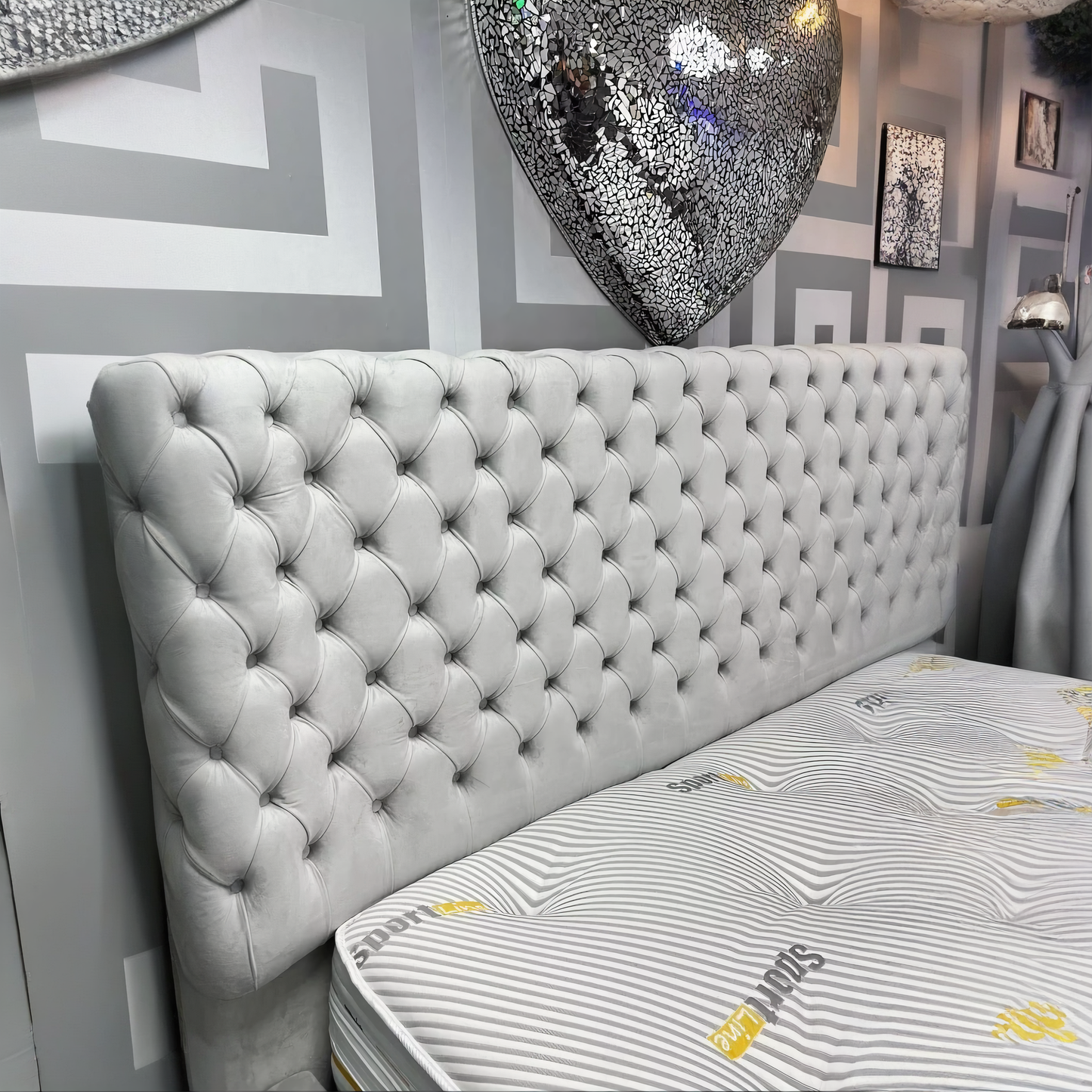 Curve Windermere Ambassador Bed DHF Furnishing
