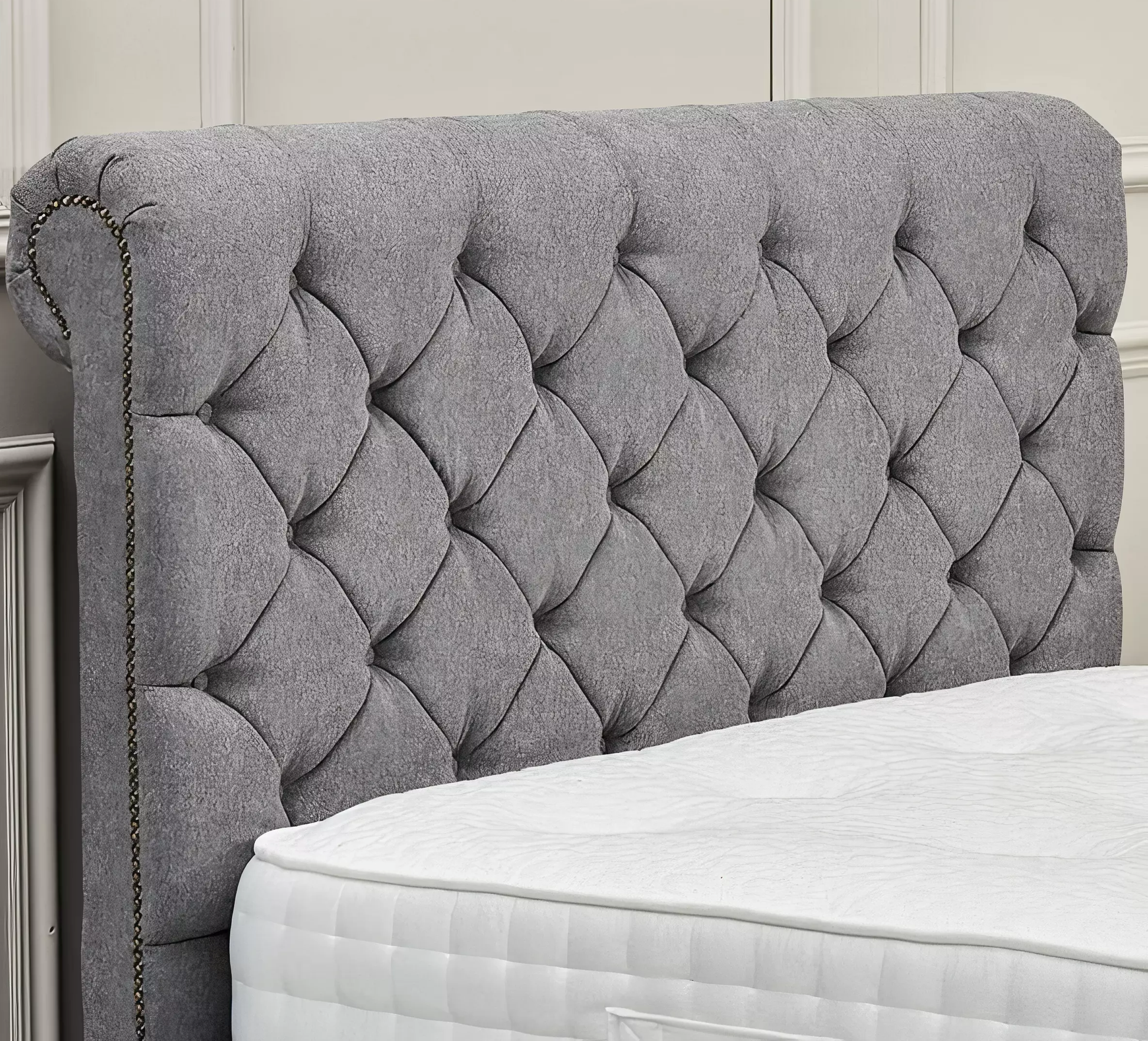 MILANO SLEIGH BEDFRAME DHF Furnishing